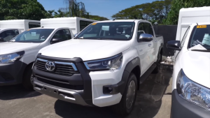 2027 TOYOTA HILUX DOUBLE CAB 2.4 2WD MT White