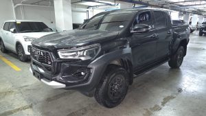 2027 TOYOTA HILUX DOUBLE CAB 2.8 4WD AT Black