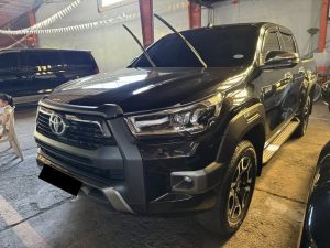 2027 TOYOTA HILUX DOUBLE CAB 2.4 2WD AT Black