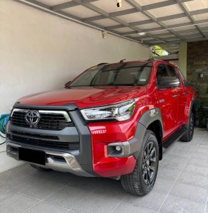 2027 TOYOTA HILUX DOUBLE CAB 2.4 2WD AT Red