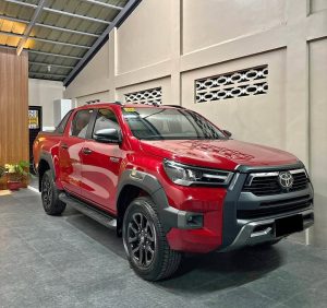 2027 TOYOTA HILUX DOUBLE CAB 2.4 2WD AT Red