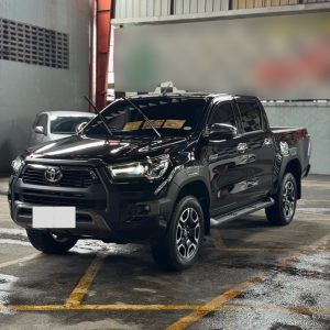 2027 TOYOTA HILUX DOUBLE CAB 2.4 2WD AT Black