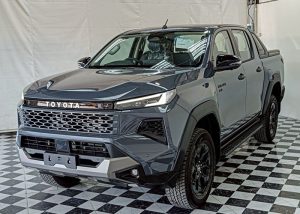 2026 TOYOTA HILUX TRAVO OVERLAND PLUS DOUBLE CAB 2.8 4WD AT Gray