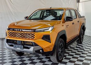 2026 TOYOTA HILUX TRAVO OVERLAND PLUS DOUBLE CAB 2.8 4WD AT Orange