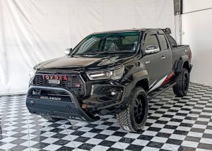 2015 TOYOTA HILUX VIGO J SMART CAB 2.7 4WD AT Black