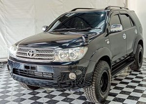 2010 TOYOTA SUV V FORTUNER 2.7 2WD AT Black