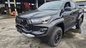 2027 TOYOTA HILUX DOUBLE CAB 2.8 4WD AT Black