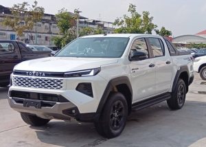 2026 TOYOTA HILUX TRAVO OVERLAND PLUS DOUBLE CAB 2.8 4WD AT White