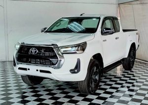 2021 TOYOTA HILUX REVO MID SMART CAB 2.4 4WD MT White