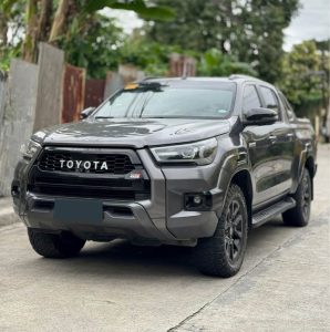 2022 TOYOTA HILUX DOUBLE CAB 2.8 4WD AT Gray