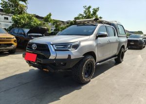 2020 TOYOTA HILUX REVO HIGHT DOUBLE CAB 2.8 MT Silver