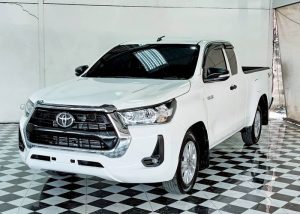 2023 TOYOTA HILUX REVO ENTRY SMART CAB 2.4 2WD AT White