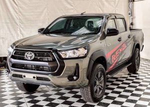 2020 TOYOTA HILUX REVO MID DOUBLE CAB 2.4 2WD AT bronze