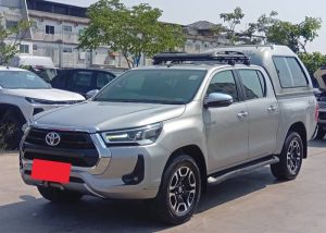 2020 TOYOTA HILUX REVO HIGHT DOUBLE CAB 2.8 4WD AT Silver
