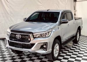 2019 TOYOTA HILUX REVO E DOUBLE CAB 2.4 2WD AT Silver