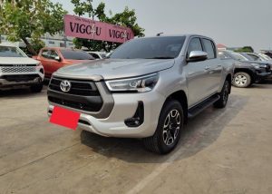 2021 TOYOTA HILUX REVO MID DOUBLE CAB 2.4 4WD MT Silver