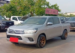 2018 TOYOTA HILUX REVO E DOUBLE CAB 2.4 2WD MT Silver