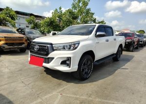 2019 TOYOTA HILUX REVO E DOUBLE CAB 2.4 2WD AT White