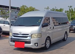 2017 TOYOTA VAN COMMUTER 3.0 2WD MT Silver