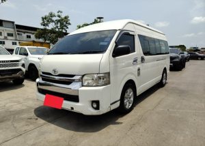 2019 TOYOTA VAN COMMUTER 3.0 2WD AT White