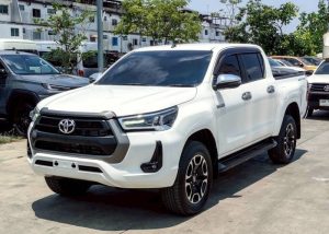 2020 TOYOTA HILUX REVO MID DOUBLE CAB 2.4 2WD AT White