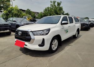 2021 TOYOTA HILUX REVO E DOUBLE CAB 2.4 2WD AT White