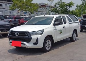 2020 TOYOTA HILUX REVO MID SMART CAB 2.4 2WD AT White