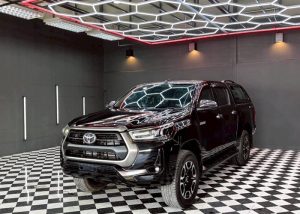 2020 TOYOTA HILUX REVO MID DOUBLE CAB 2.4 2WD AT Black