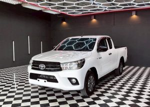 2018 TOYOTA HILUX REVO J SMART CAB 2.4 2WD MT White