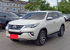 2016 TOYOTA SUV V FORTUNER 2.4 4WD AT White