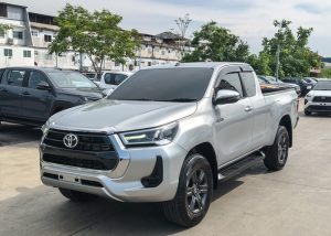 2022 TOYOTA HILUX REVO ENTRY SMART CAB 2.4 2WD AT Silver