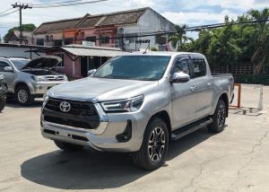 2022 TOYOTA HILUX REVO HIGHT DOUBLE CAB 2.8 4WD AT Silver