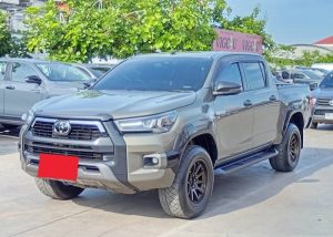 2021 TOYOTA HILUX REVO HIGHT DOUBLE CAB 2.8 4WD AT bronze