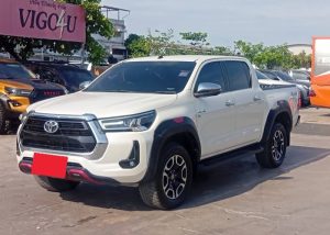 2020 TOYOTA HILUX REVO HIGHT DOUBLE CAB 2.8 4WD AT White