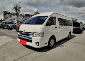 2017 TOYOTA VAN COMMUTER 3.0 2WD MT White