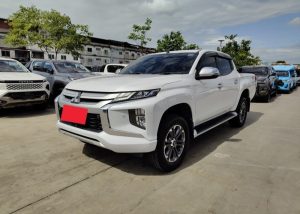 2019 MITSUBISHI TRITON DOUBLE CAB 2.4 4WD AT White