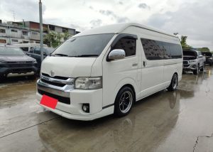 2019 TOYOTA VAN COMMUTER 3.0 2WD AT White