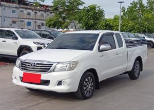 2014 TOYOTA HILUX VIGO J SMART CAB 2.7 2WD MT White