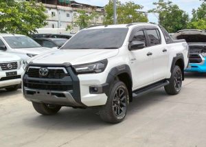 2021 TOYOTA HILUX REVO HIGHT DOUBLE CAB 2.8 4WD AT White