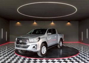 2019 TOYOTA HILUX REVO E DOUBLE CAB 2.4 2WD AT Silver