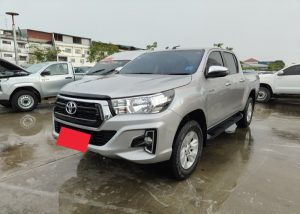2020 TOYOTA HILUX REVO E DOUBLE CAB 2.4 2WD AT Silver