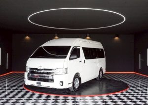 2019 TOYOTA VAN COMMUTER 3.0 2WD AT White