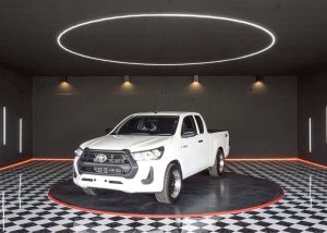 2020 TOYOTA HILUX REVO MID SMART CAB 2.4 2WD AT White