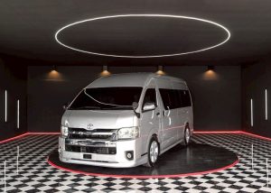 2019 TOYOTA VAN COMMUTER 3.0 2WD AT Silver