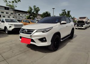 2018 TOYOTA SUV V FORTUNER 2.8 4WD AT White