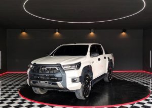 2021 TOYOTA HILUX ROCCO HIGHT DOUBLE CAB 2.4 2WD AT White