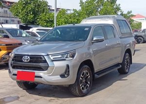 2020 TOYOTA HILUX REVO HIGHT DOUBLE CAB 2.8 4WD AT Silver