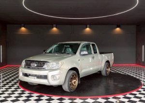2011 TOYOTA HILUX VIGO J SMART CAB 2.7 2WD MT Silver