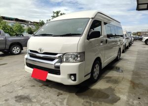 2019 TOYOTA VAN COMMUTER 3.0 2WD AT White