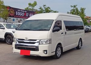 2019 TOYOTA VAN COMMUTER 3.0 2WD MT White